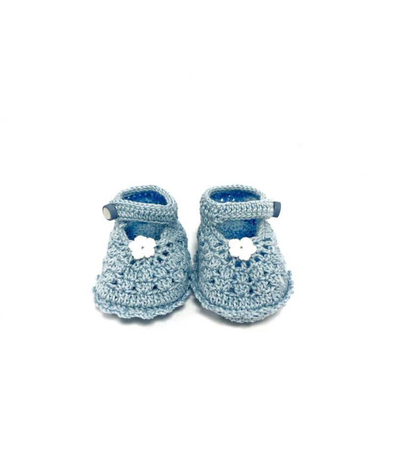 Scarpine azzurre all'uncinetto