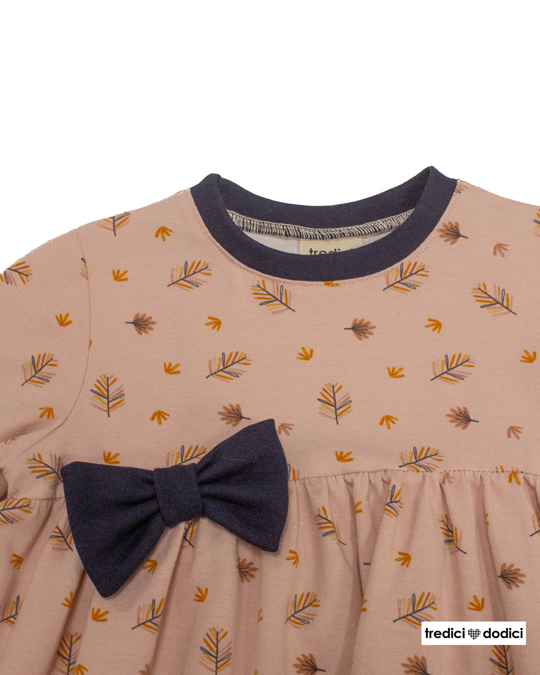 Abito con fiocco blu bimba