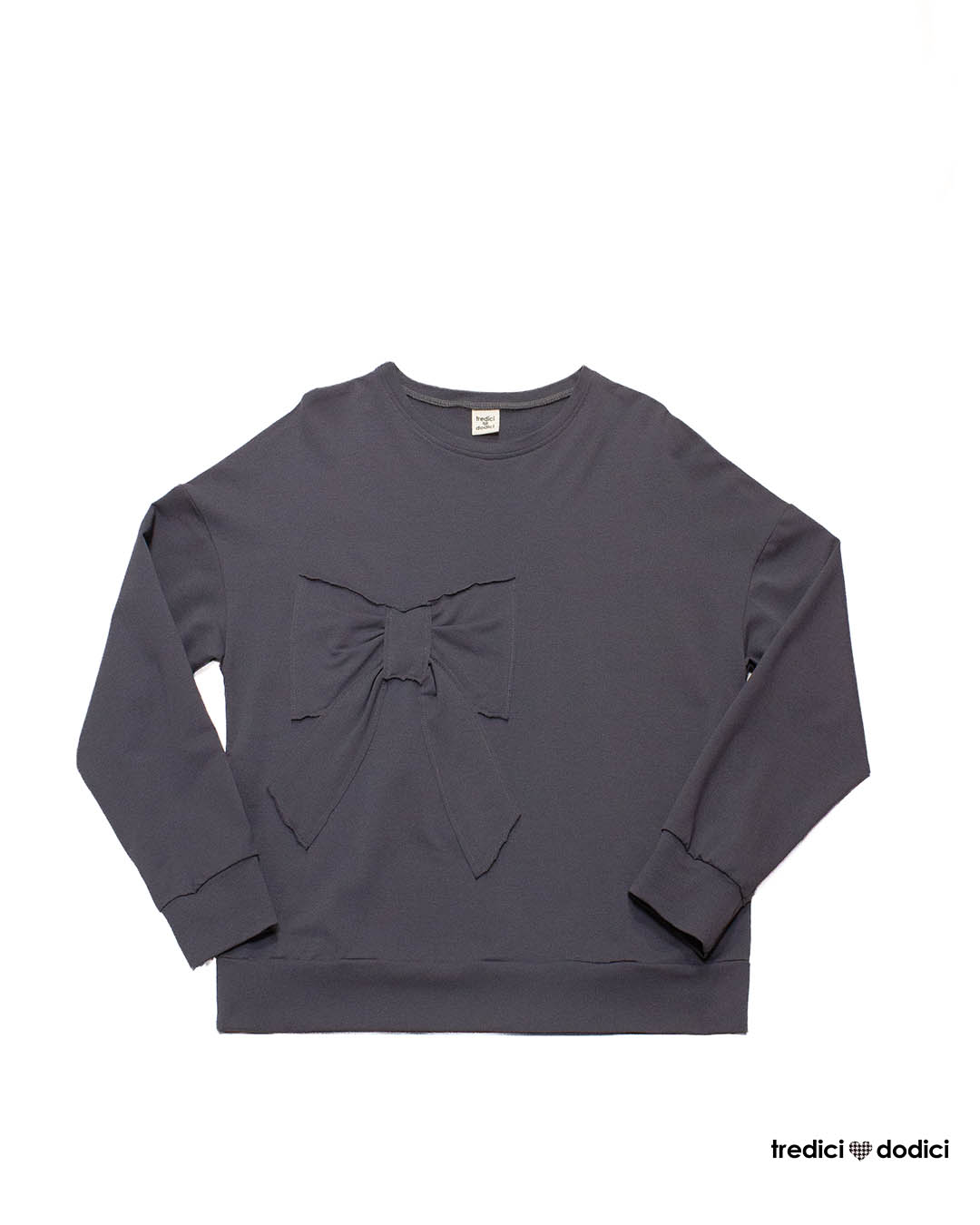 Felpa grigio scuro con fioccone cucito