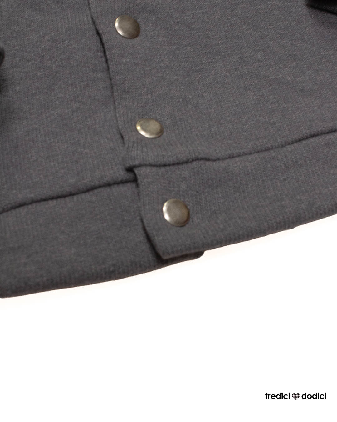 Cardigan neonato con bottoni